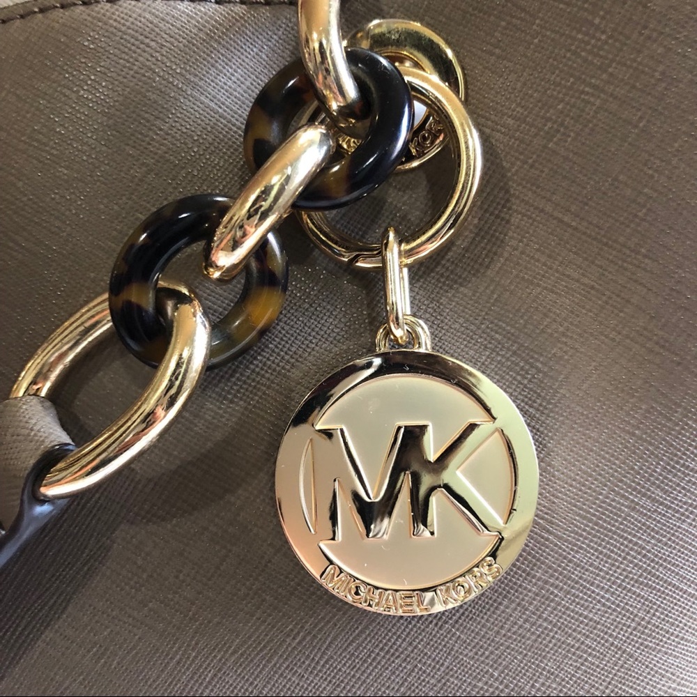 💥Last Chance!💥Michael Kors - Cynthia satchel - Picture 6 of 8